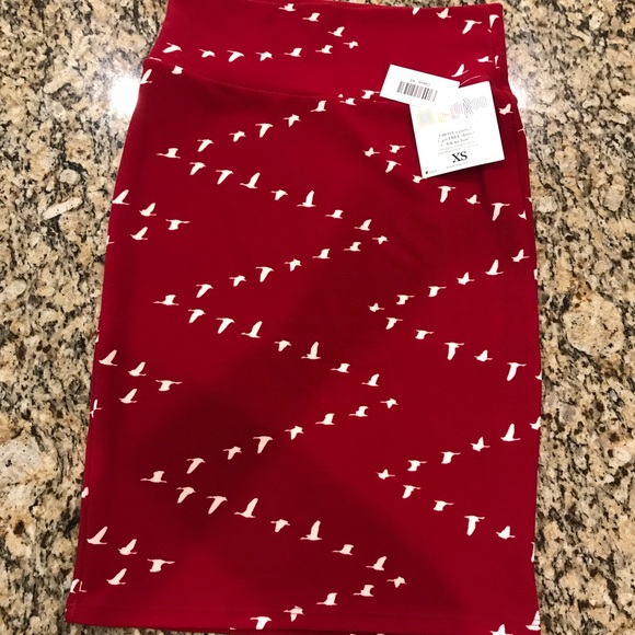 LuLaRoe Dresses & Skirts - Lularoe Cassie Skirt